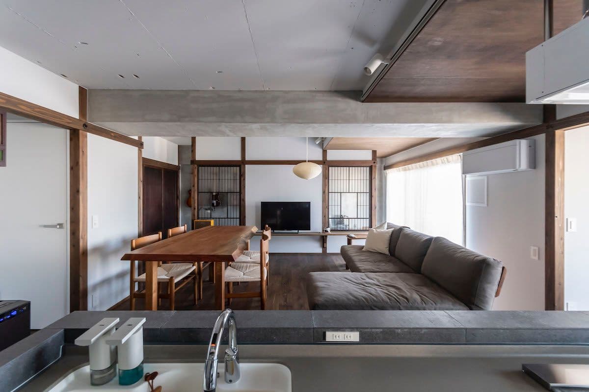 中古マンションのリノベーション後の土間が廻る住まい