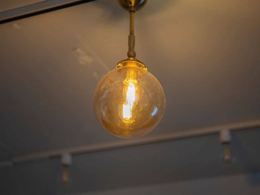 中古マンションのリノベーション後のペンダントライト